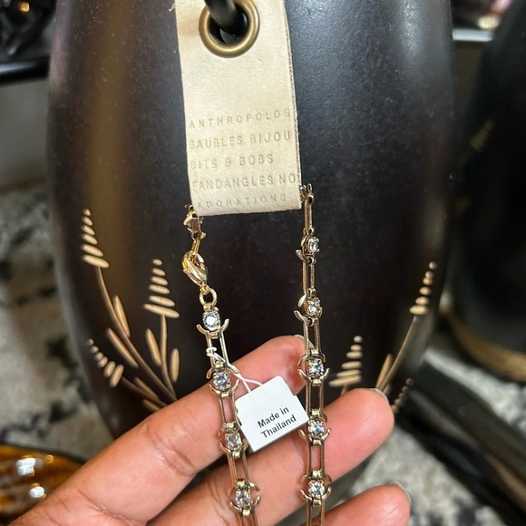 NWT Anthropologie Y- Shaped Long Gold and Rhinestone Necklace - Picture 4 of 6